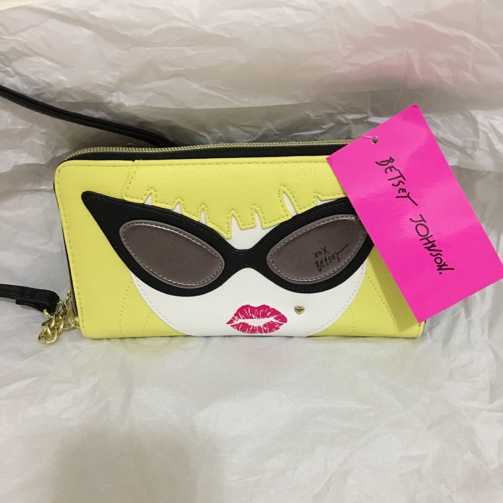 COPY - Betsey Johnson Clutch/ Wallet / Wristlet Bag